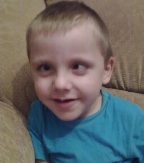 5-летнему Саше Цветкову из Западной Двины необходимо курсовое лечение