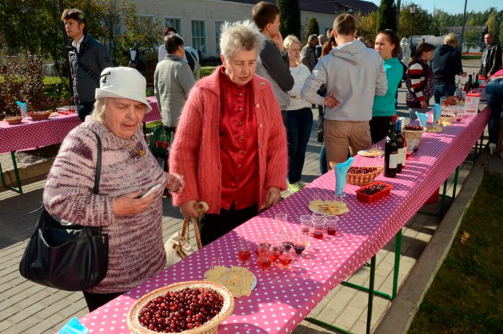 В Весьегонске прошел первый в России Фестиваль клюквы