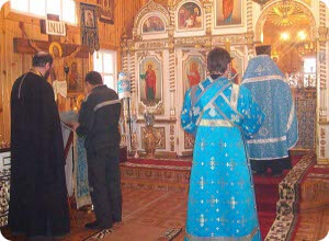 фото Митрополит Тверской и Кашинский Виктор отслужил праздничную службу в храме ИК-6