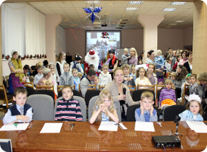 фото Дети из 16 регионов ЦФО смогли пообщаться с главной Снегурочкой страны