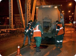 В Твери начался аварийно-ямочный ремонт дорог