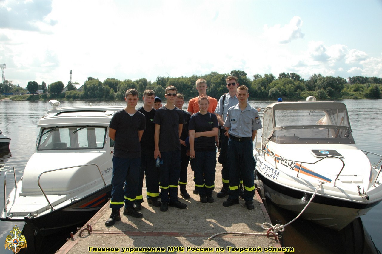 Немецкий молодежный отряд THW-Jugend знакомится с работой тверских спасателей