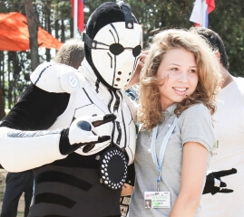 На Дне технопарков Форума "Селигер 2013" участников встречали живые роботы