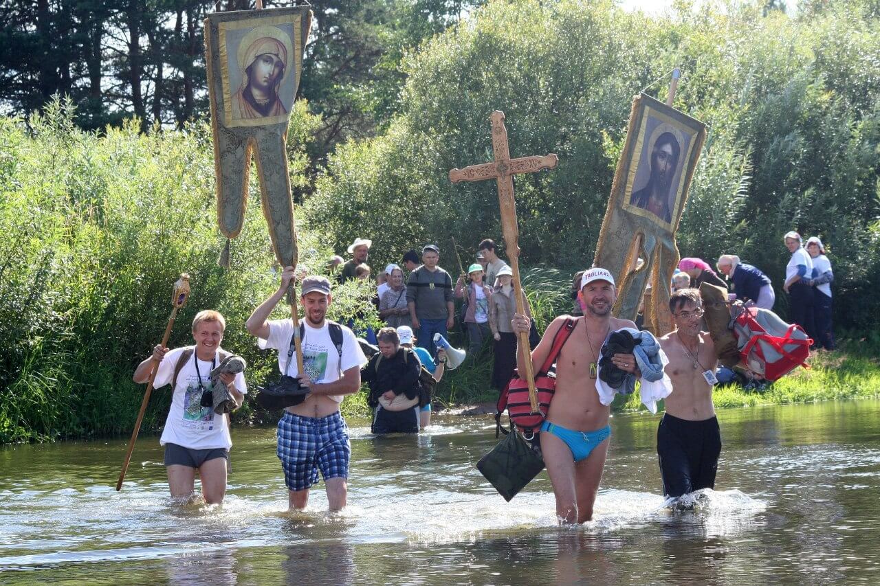 О молодежном крестном ходе по берегам реки Тьмы