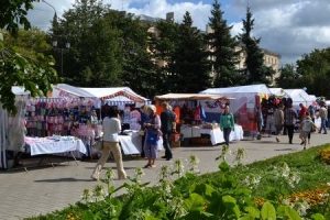 В Твери открылся школьный базар