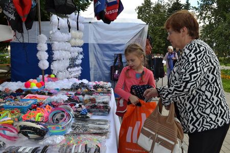 В Твери открылся школьный базар