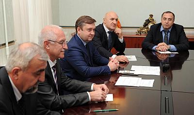 Губернатор провел встречу с делегацией Республики Дагестан