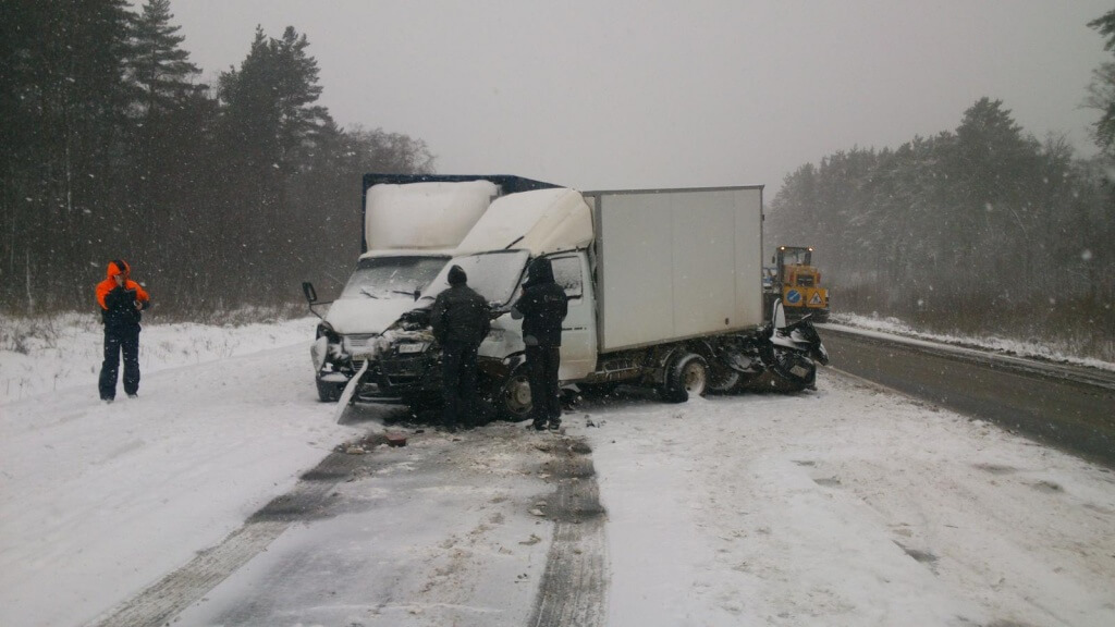 фото Последствия вчерашнего снегопада - ДТП на 5 машин