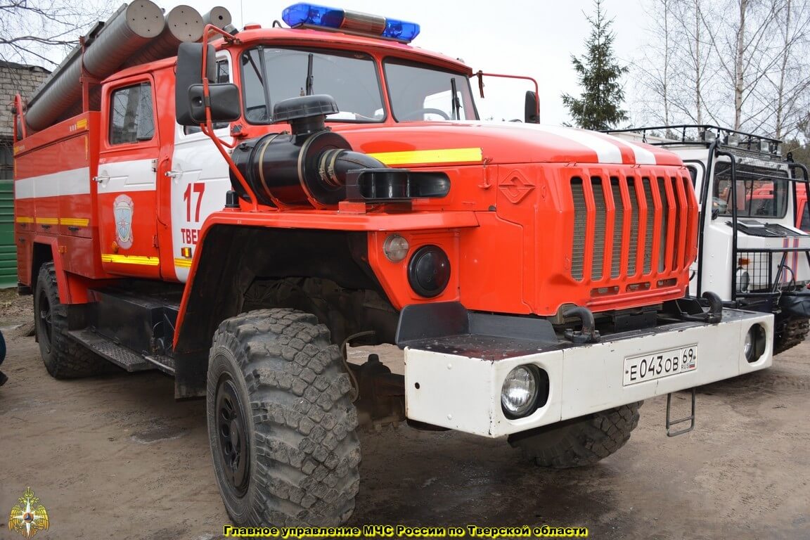 В преддверии пожароопасного сезона в Твери прошел смотр сил и средств пожаротушения области
