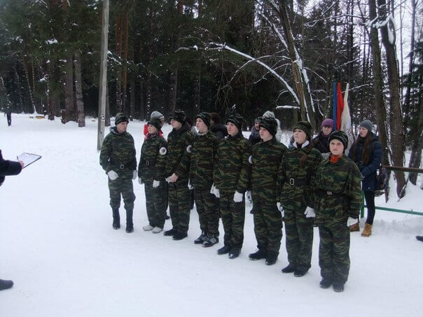 фото В Конаковском бору прошла военно-патриотическая игра "Зарница"