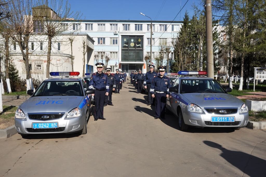 фото Молодые сотрудники пополнили ряды Госавтоинспекции Тверской области