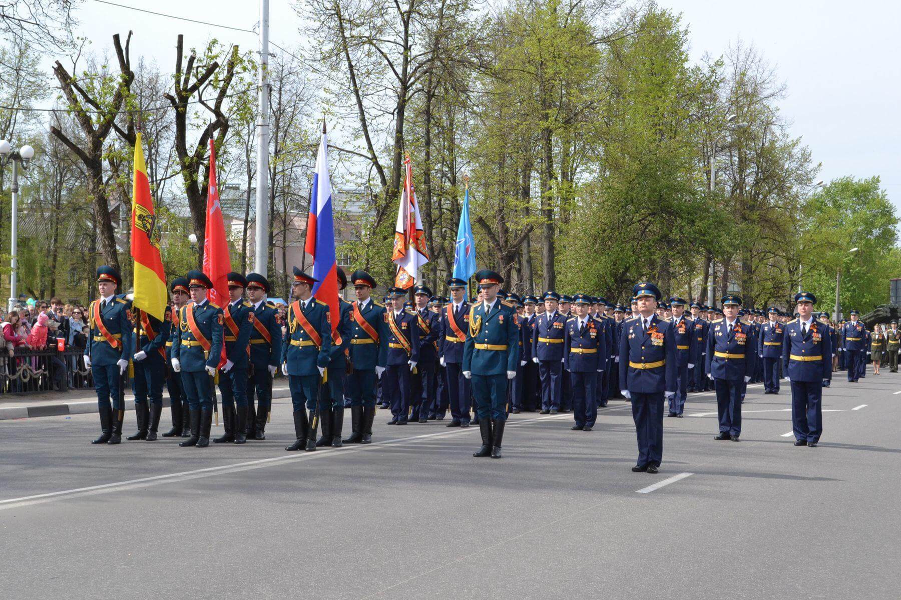 Парад победы тверь фото