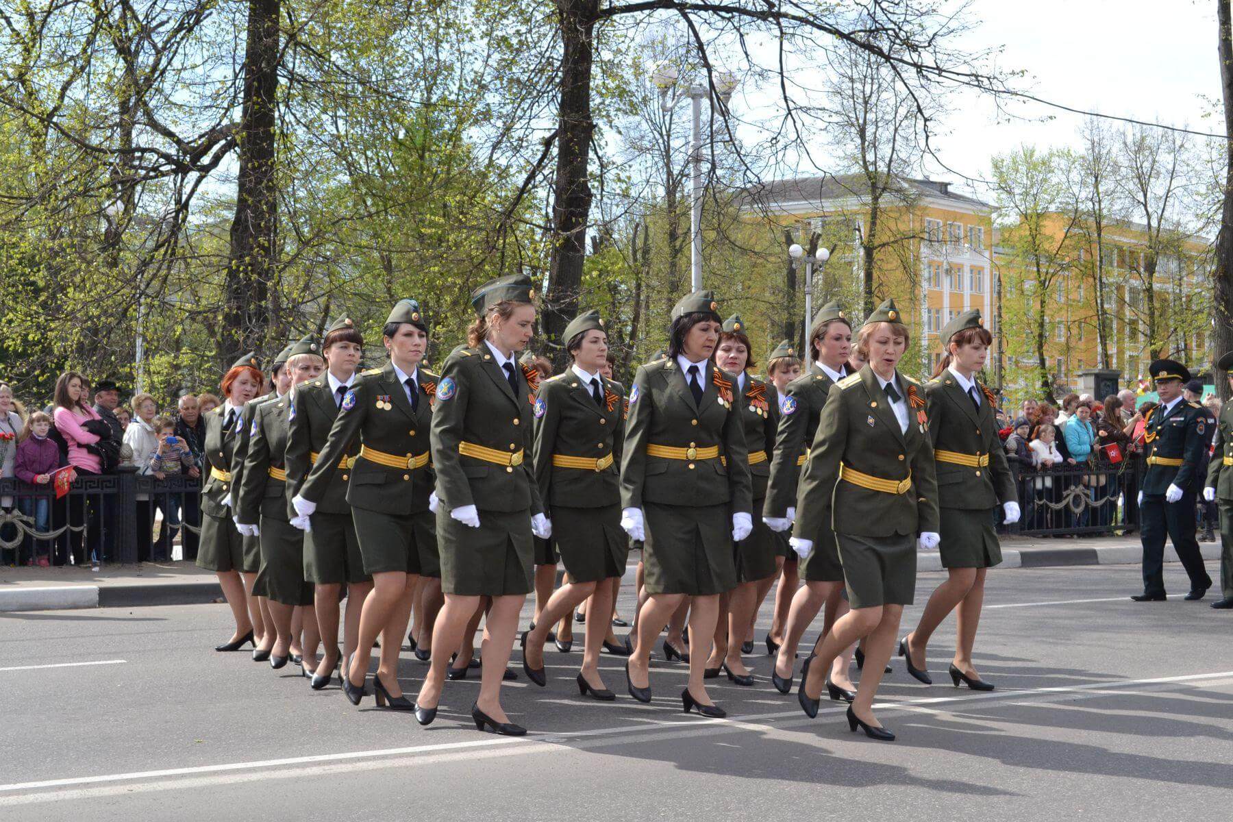 Парад победы тверь фото