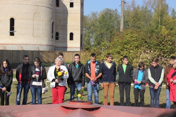 Нелидовские школьники присоединились к международной акции Колокольчик мира