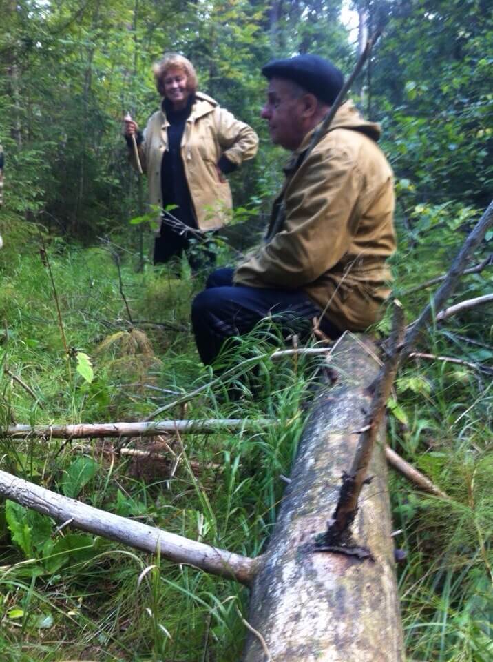 фото В Калининском районе спасены двое пожилых людей, застрявших в лесу на 2 дня