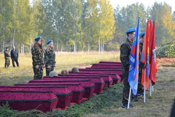 В Калининском районе прошло торжественное захоронение советских воинов, павших в годы Великой отечественной войны