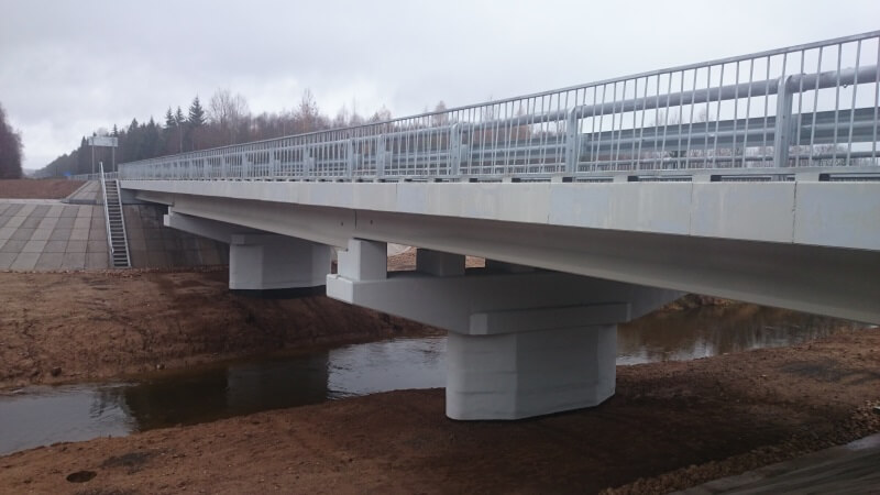 фото Введен в эксплуатацию мост через реку Велеса на трассе М-9 "Балтия"