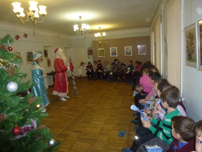 В музее им.Салтыкова-Щедрина прошли новогодние занятия для детишек "Под Новый год, как в сказке, полным-полно чудес..."