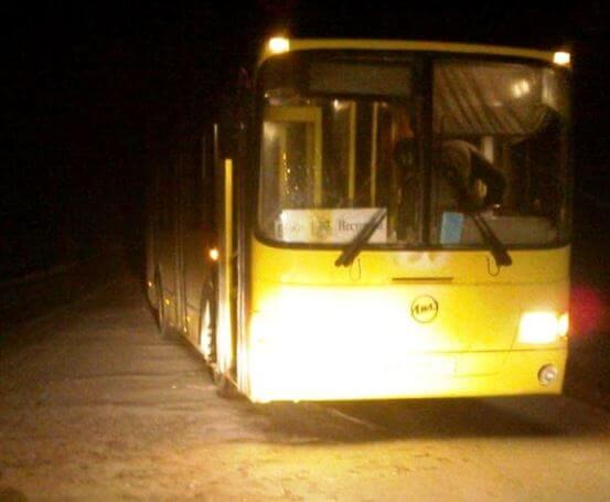 В Калининском районе автобус сбил женщину