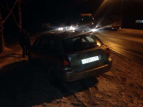 фото В Тверской области водитель чудом избежал дтп-"бутерброда", ставшего следствием скопления нескольких происшествий