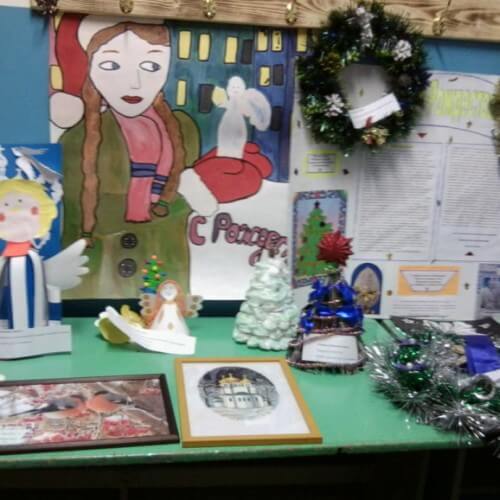 фото В Спирово проходит рождественская выставка детского творчества "Подари чудо"