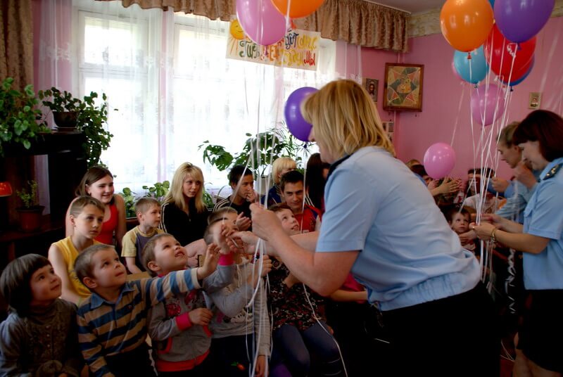 Подведены итоги первого этапа Всероссийского конкурса "Судебные приставы – детям"