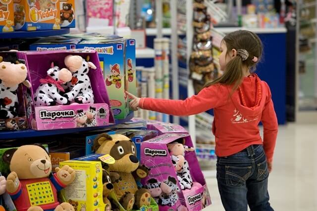 В сети магазинов "Детский мир" проходит благотворительная акция "Участвуйте!"