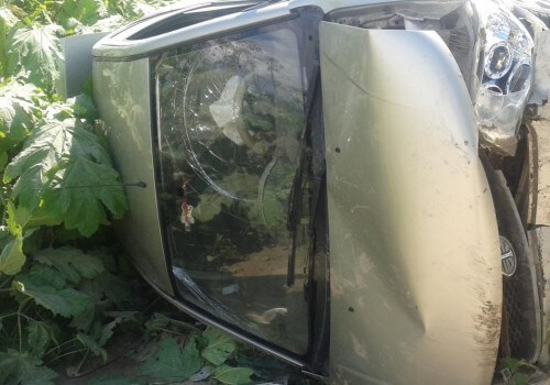 фото В Калининском районе водитель скрылся с места ДТП, оставив в машине пострадавшего ребенка