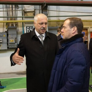 фото Дмитрий Медведев ознакомился с новой техникой для пассажирских перевозок на Тверском вагоностроительном заводе