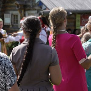 фото В Торжке выберут девушку с самой длинной косой