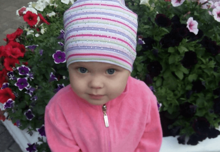 3-летней Кристине Беловой из Лихославля требуется помощь