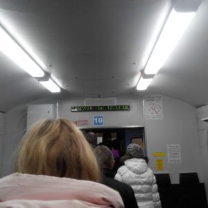 фото Пассажиров Конаковской электрички эвакуировали через кабину