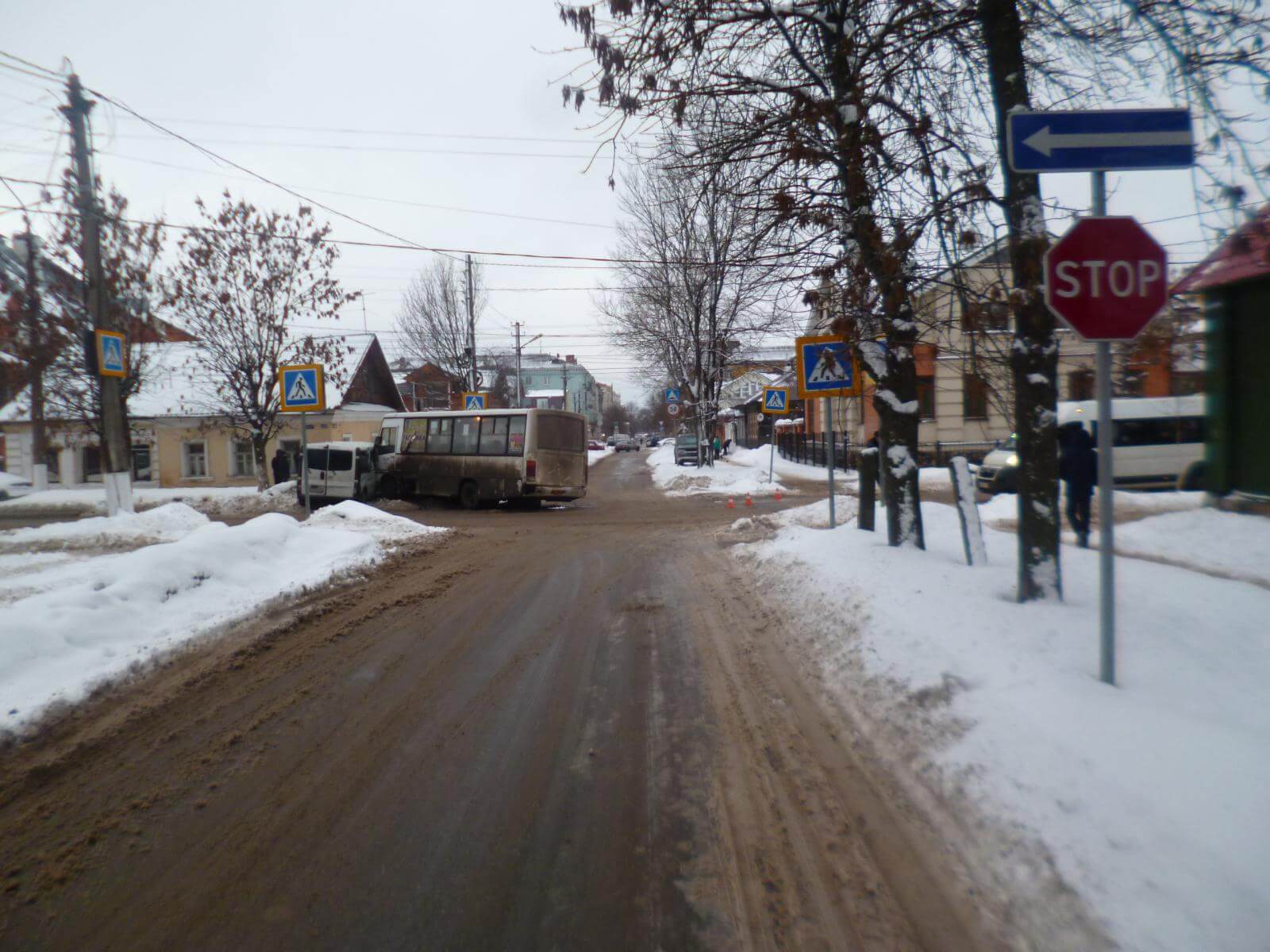 За 3 дня на дорогах Тверской области 1 человек погиб и 16 человек пострадали