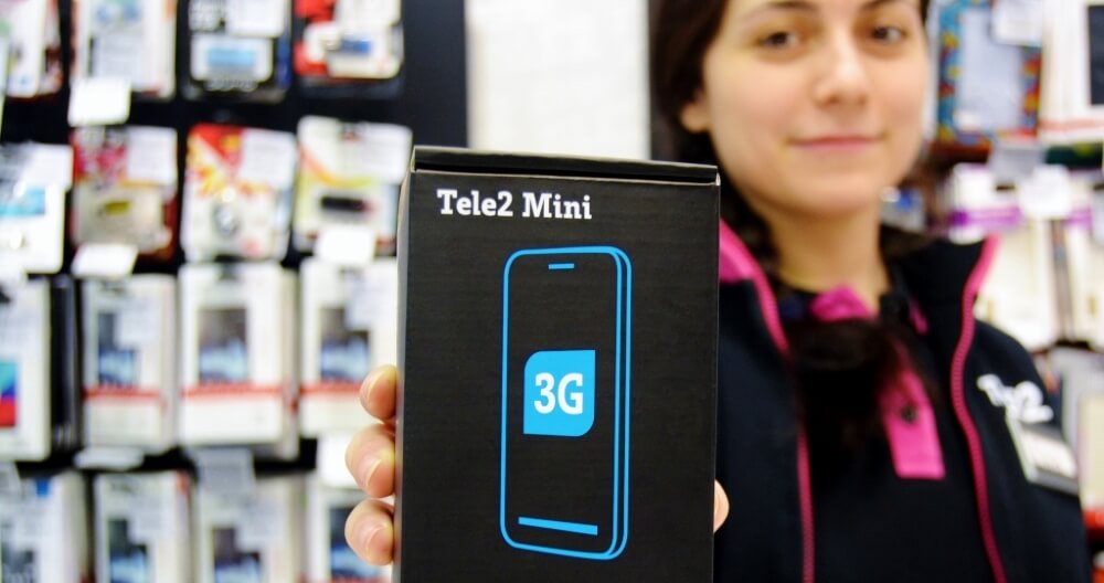 За год тверичи купили более 5 тысяч смартфонов Tele2 Mini