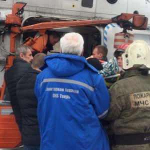 фото Для оказания экстренной помощи жителю Вышнего Волочка привлекли санитарый вертолет МЧС