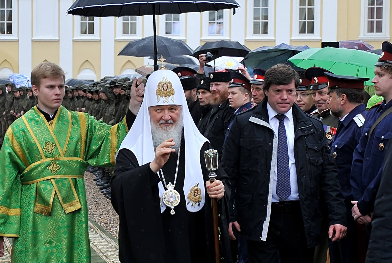 В Осташковском районе отпраздновали 350-летие обретения мощей Нила Столобенского и запустили крестный ход