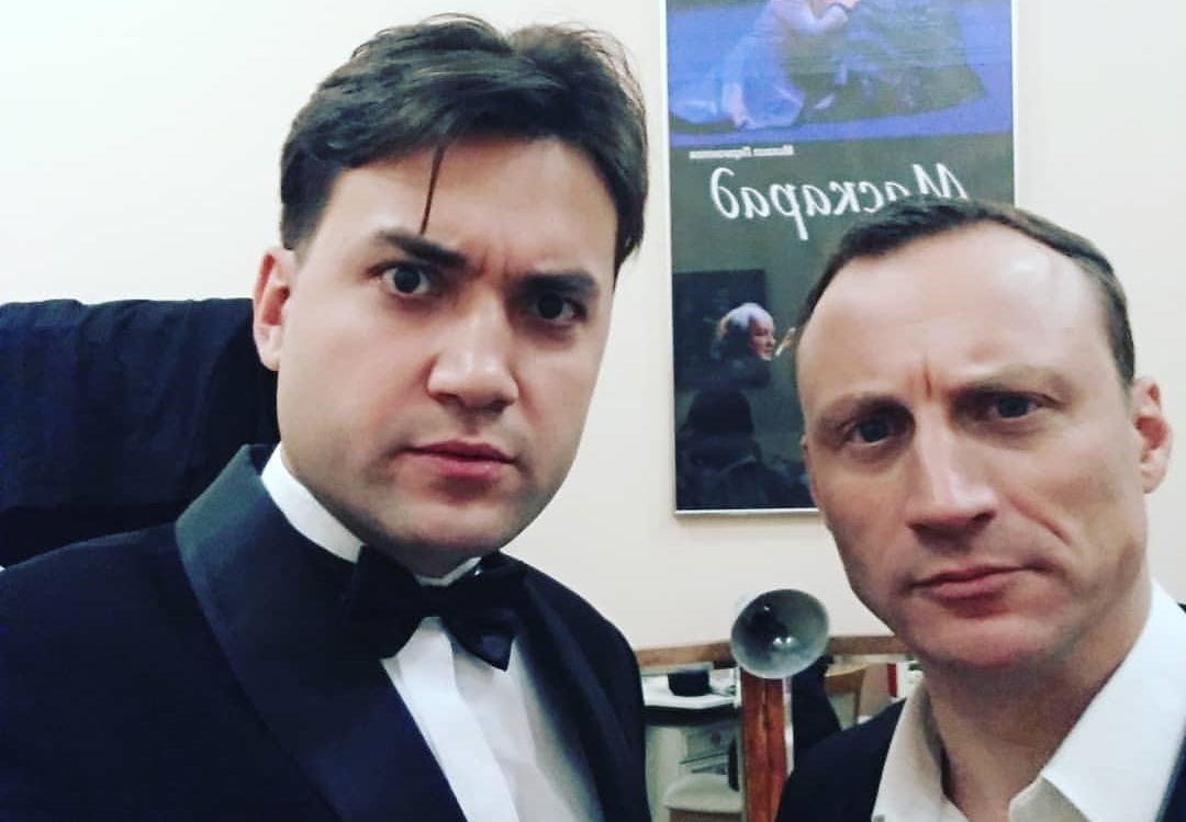 Писатель Саша Филипенко и актер Тарас Кузьмин устроят литературный концерт в Твери