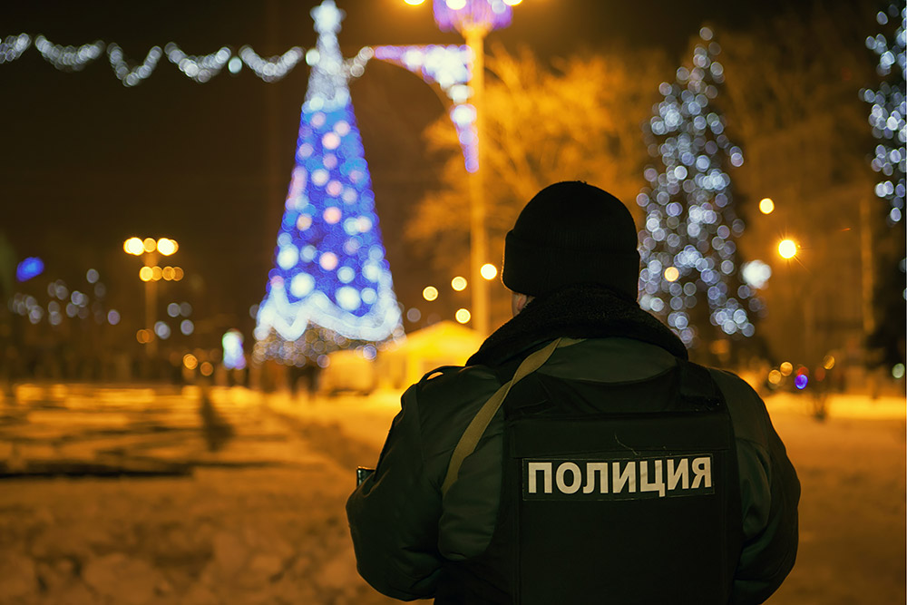 Полиция Тверской области обеспечит общественный порядок и безопасность граждан во время новогодних праздников