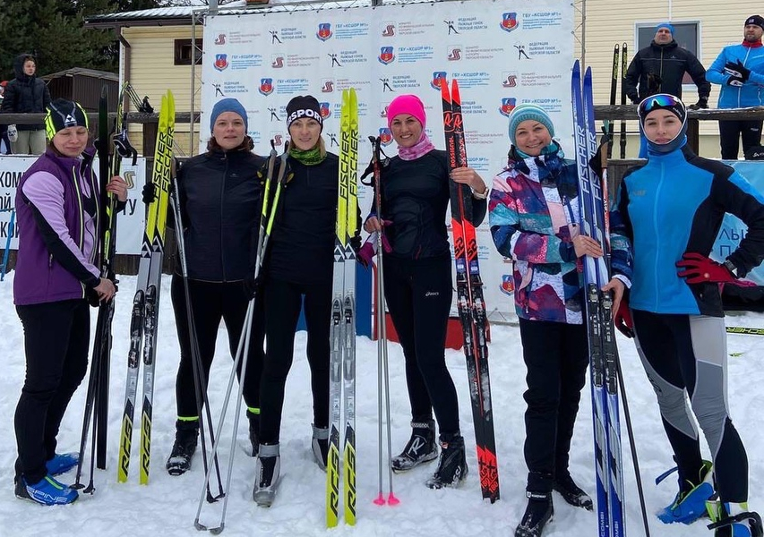 Тверские лыжники-любители поборолись за медали клуба «Снеговик»