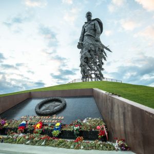 фото За 6 лет Ржевский мемориал Советскому солдату посетили более 8 млн.человек
