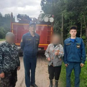 фото Спасатели вывели из леса под Кимрами заблудившихся грибников